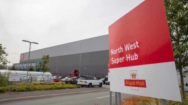 Royal Mail открыла суперцентр обработки отправлений в Уоррингтоне