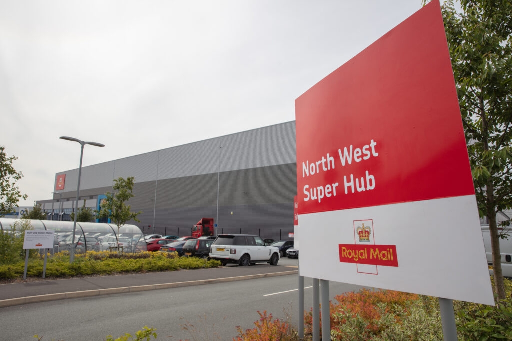 Royal Mail открыла суперцентр обработки отправлений в Уоррингтоне