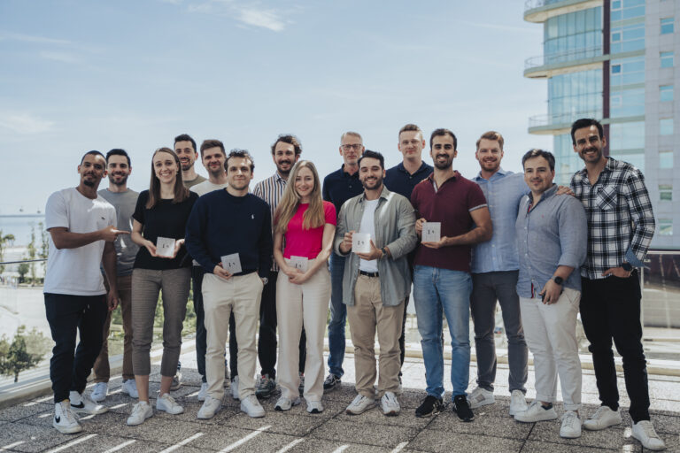 OneStopBox будет использовать ПО Bloq.it для сети постаматов