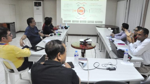 India Post помогает PHLPost разработать систему денежных переводов