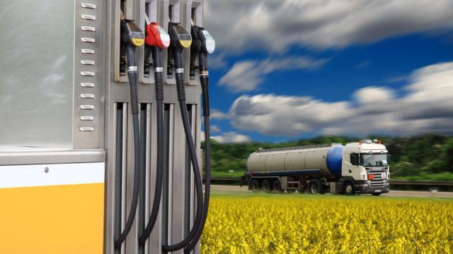 Suttons Tankers начала испытания HVO в рамках перехода к нулевым выбросам