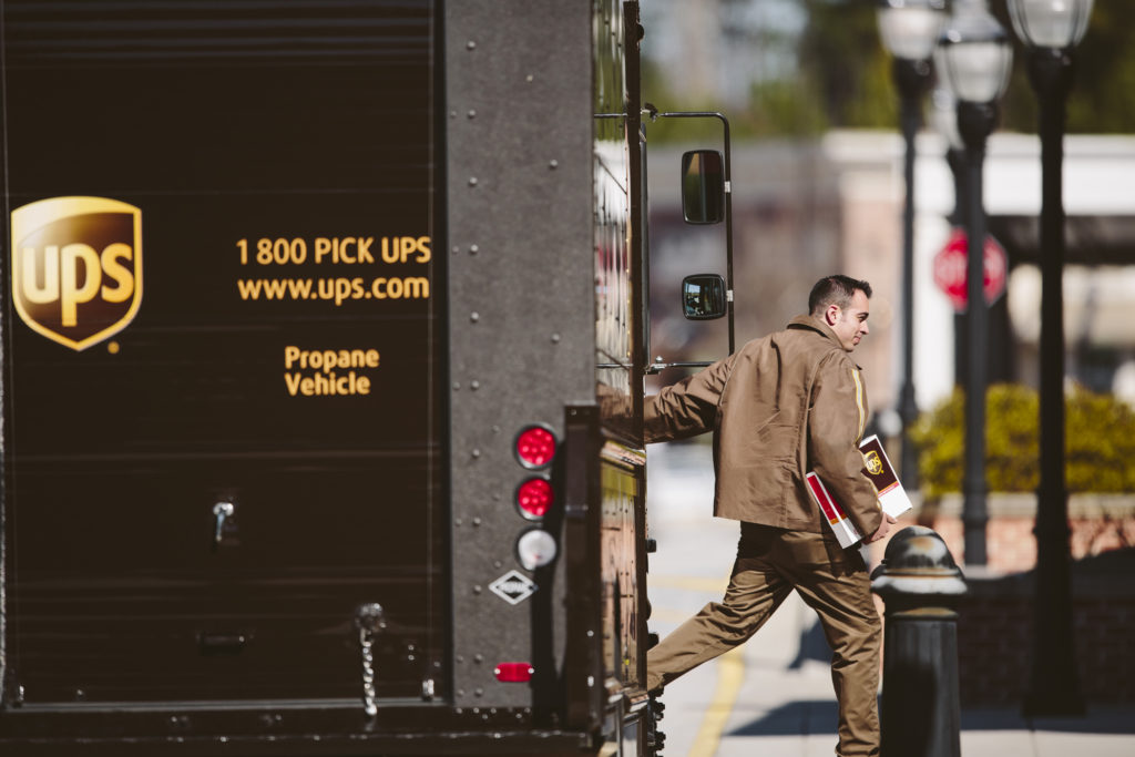 UPS тестирует умные системы доступа Latch для доставки в многоквартирные дома Нью-Йорка