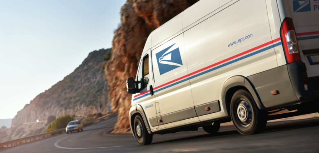 USPS рассматривает возможность внедрения 5 000 электромобилей