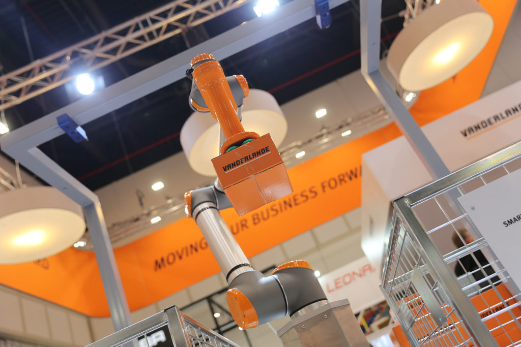 Vanderlande представила новейшие роботизированные решения на выставке POST-EXPO 2018