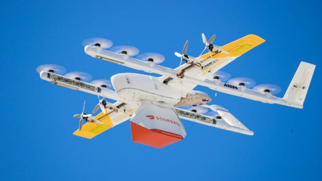 Wing и DoorDash запустят доставку дронами из торговых центров в агломерации Даллас — Форт-Уэрт