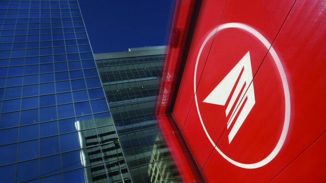 Правительство Канады добилось голосования работников по финальным предложениям Canada Post