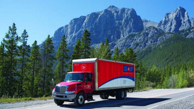 Работники Canada Post угрожают новыми забастовками