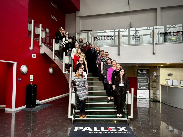 Глава Pall-Ex призвал расширить карьерные возможности для женщин в логистике
