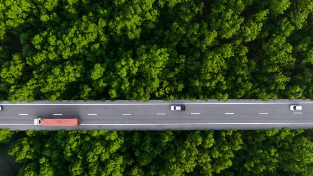 Канада выделила финансирование на экологичный транспорт в грузоперевозках