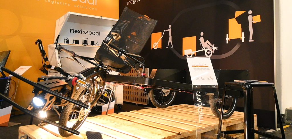 НОВОСТИ EXPO: FlexiModal впервые представила трёхколёсный велосипед