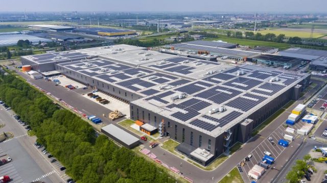 Онлайн-ритейлер Zalando поручил Ingram Micro управление новым фулфилмент-центром