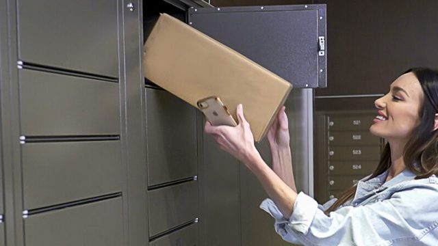 Четвёртый перевозчик присоединился к открытой сети постаматов Quadient в Великобритании