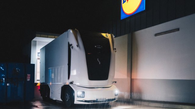 Einride и Lidl запустили беспилотный грузовик на дорогах общего пользования в Германии