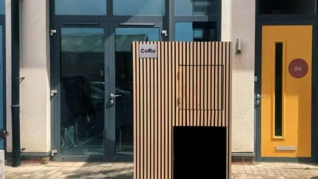 Evri тестирует роботизированный пункт консолидации посылок в Бристоле совместно с Collective Robotics