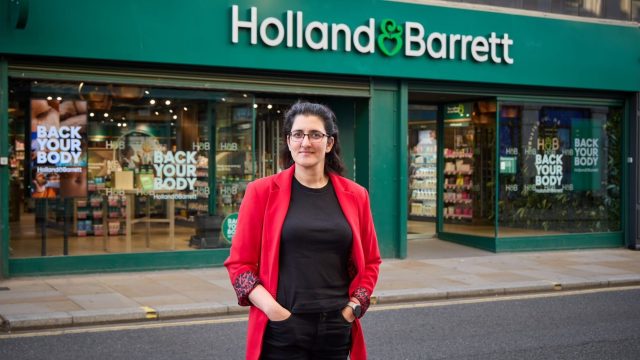 Holland & Barrett инвестирует €17,5 млн в операции по выполнению заказов в Ирландии